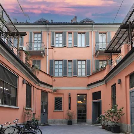 Charming San Babila Apt. ミラノ エクステリア 写真